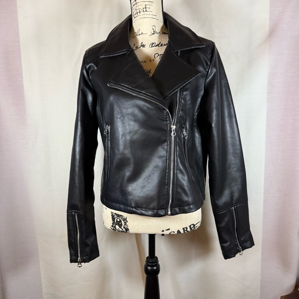 Ashley Outerwear Women’s Faux Leather Moto Jacket Size Large Black Exc Cond
